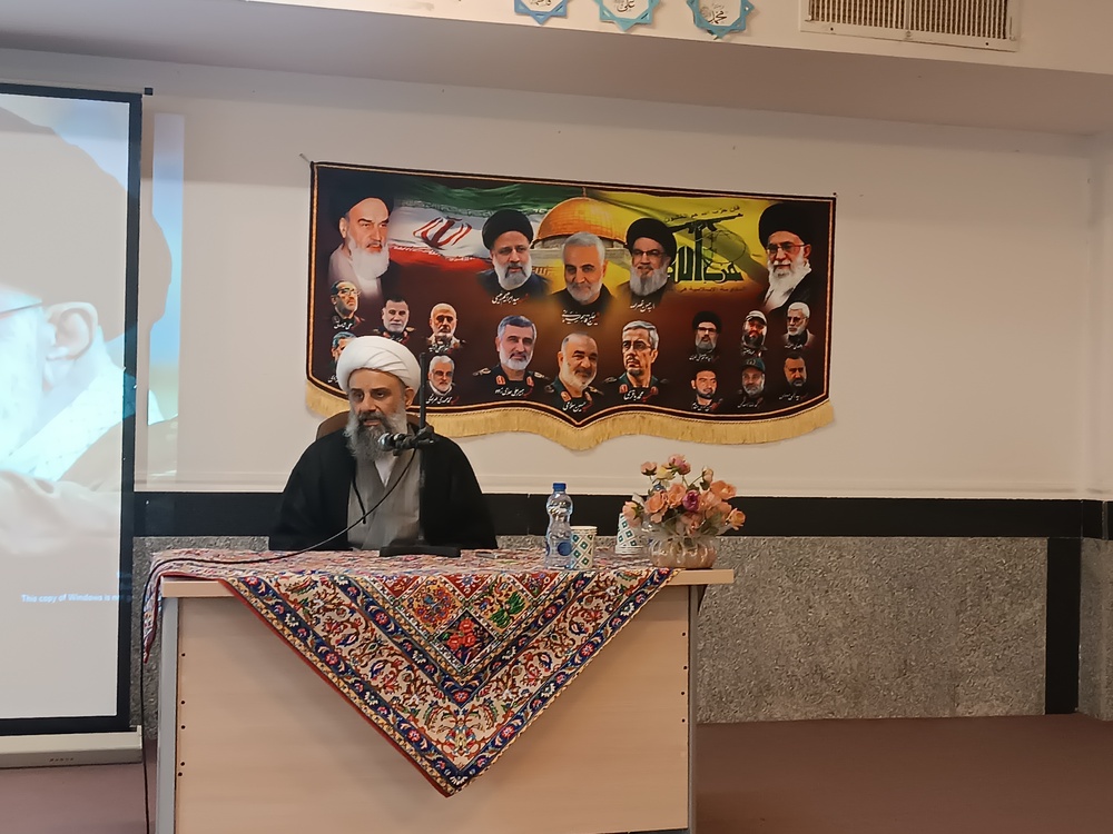 حوزه‌های علمیه خواهران با پشتوانه مردمی شکل گرفته‌اند