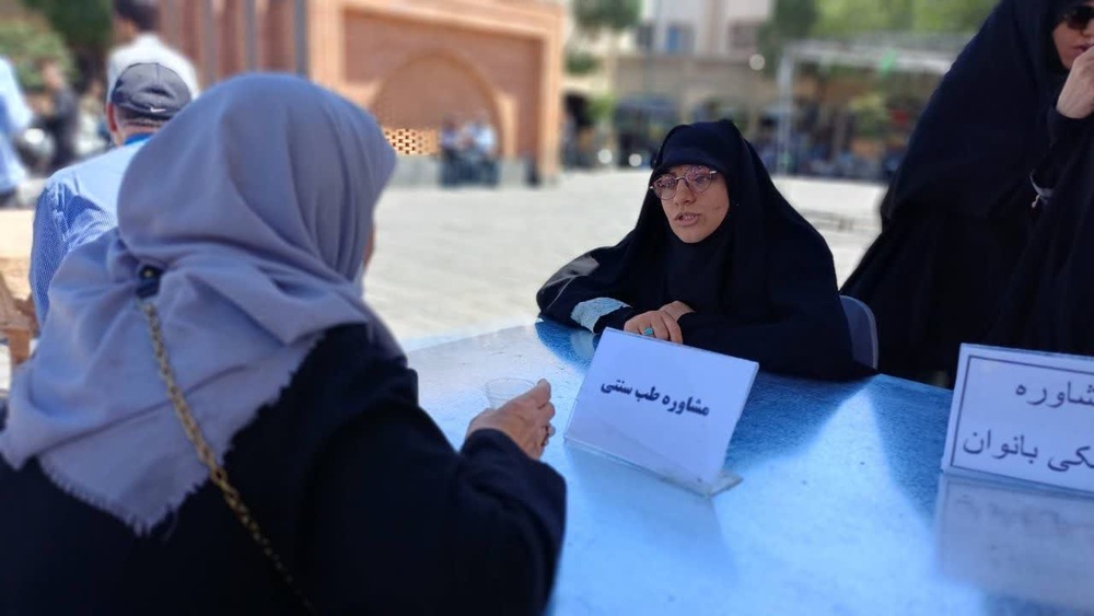  ️استمرار فعالیت تبلیغی «قرارگاه جهادی کوثر» در سبزه میدان بازار بزرگ تهران ️