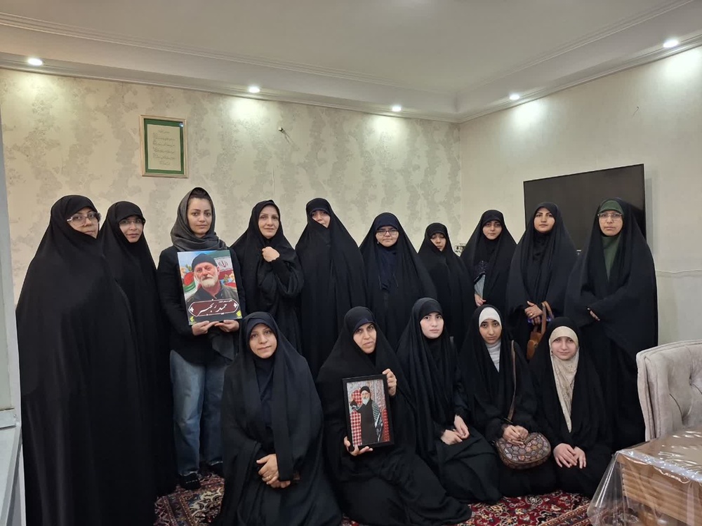دیدار با خانواده بسیجی شهید حمید رنجبر