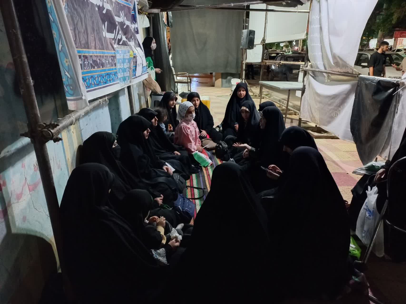 برگزاری نشست جهاد فرزندآوری در موکب مدرسه علمیه معصومیه خرمآباد