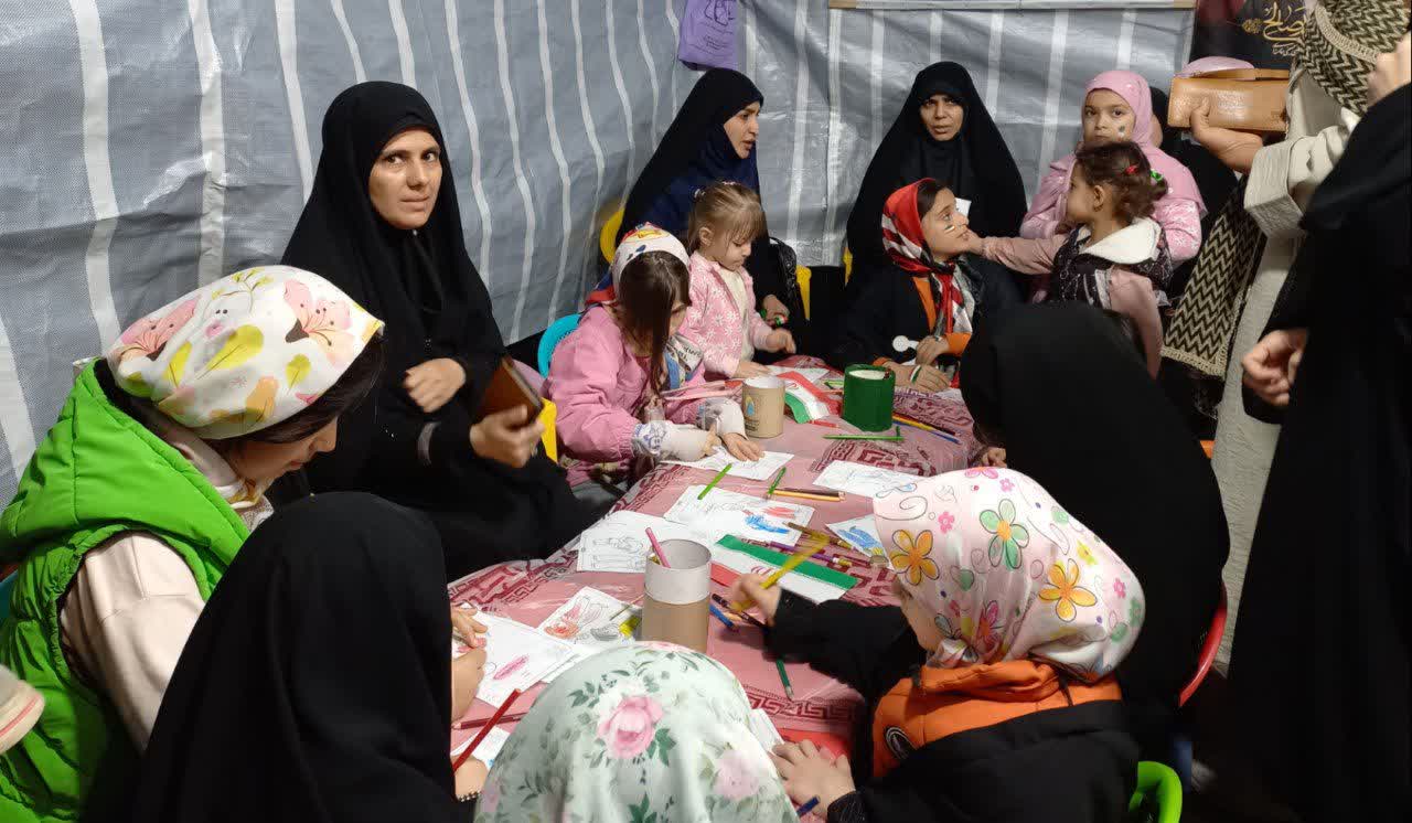 تداوم فعالیت‌های فرهنگی و خدمت‌رسانی مدارس علمیه خواهران لرستان در دهه هشتم جنگ تحمیلی سوم