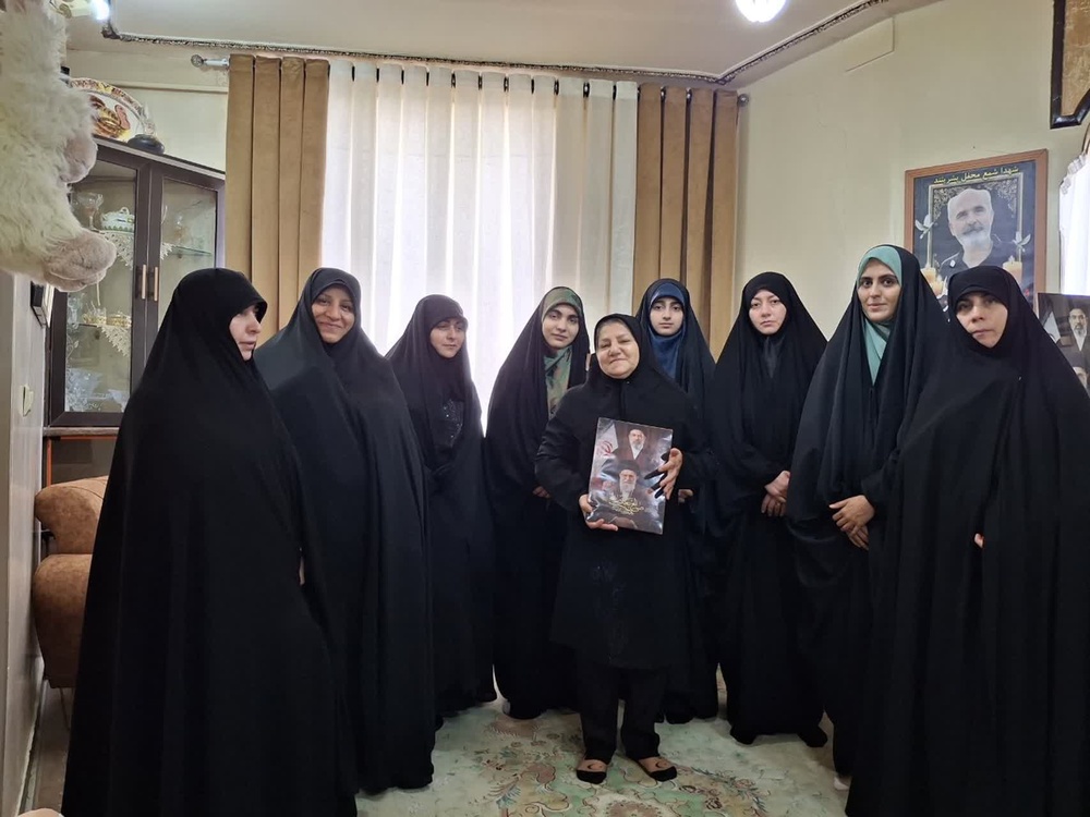 دیدار با خانواده بسیجی شهید حمید خلیلی