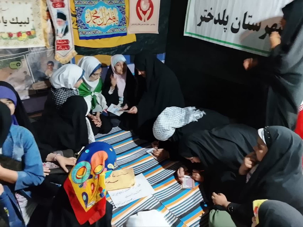 فعالیت‌های طلاب خواهر شهرستان پلدختر در هفته دوازدهم جنگ تحمیلی سوم