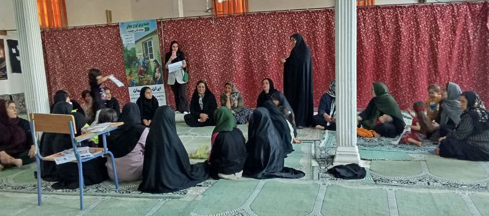 فعالیت‌های طلاب خواهر شهرستان پلدختر در هفته دوازدهم جنگ تحمیلی سوم