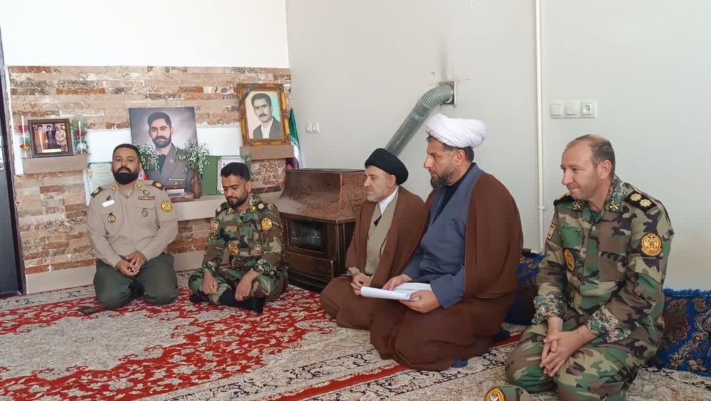 تفقد از خانواده محترم شهدای والامقام جنگ تحمیلی سوم