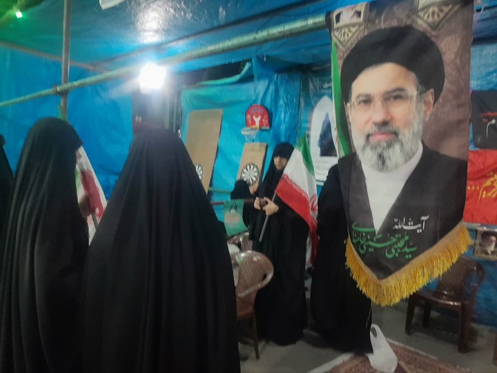 تصاویر/حضور فعال طلاب مدرسه علمیه جوادالائمه (ع) در تجمع میدان شهدا با محوریت جهاد تبیین و خدمات فرهنگی