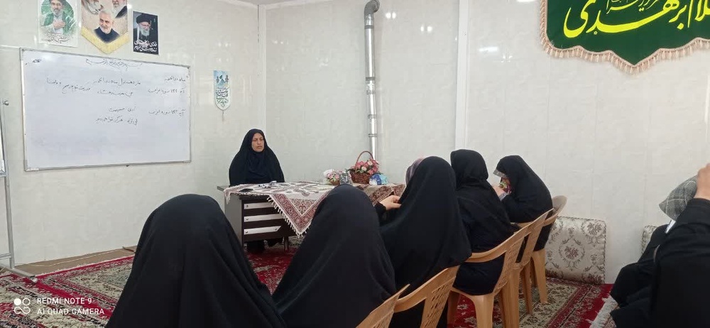 مدیریت هوشمندانه زنان، زیربنای بازسازی اقتصادی خانواده است