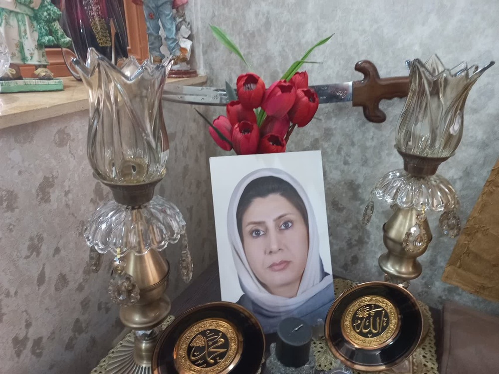 دیدار مدیر و کادر مدرسه علمیه معصومیه شهرستان خرم‌آباد با خانواده معزز شهید والامقام، شهیده معصومه سادات کشفی