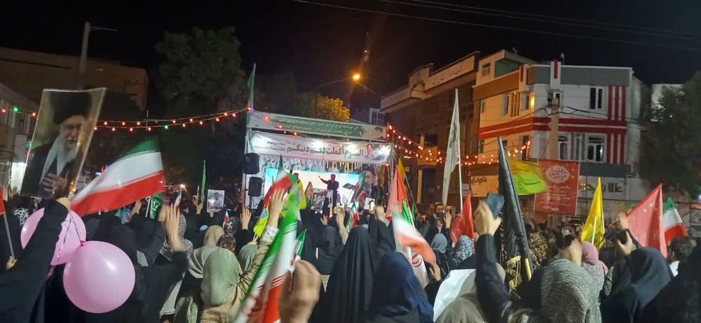 جشن باشکوه عید غدیر در قروه؛ نود و چهارمین شب تجمعات مردمی با حضور گسترده مردم برگزار شد