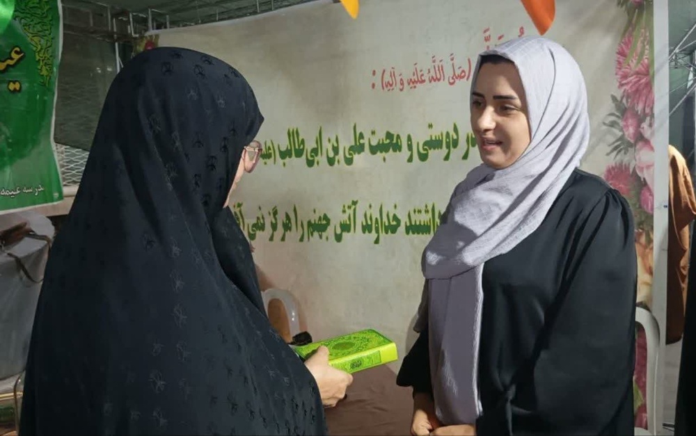 برپایی غرفه معرفتی مدرسه علمیه تخصصی حضرت زینب کبری(س) رفسنجان