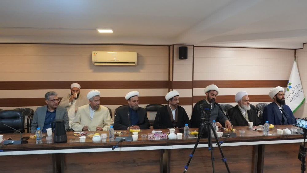 قرآن، محور وحدت و هویت / محبت و اخلاق، زیربنای شکلگیری تمدن نوین اسلامی است