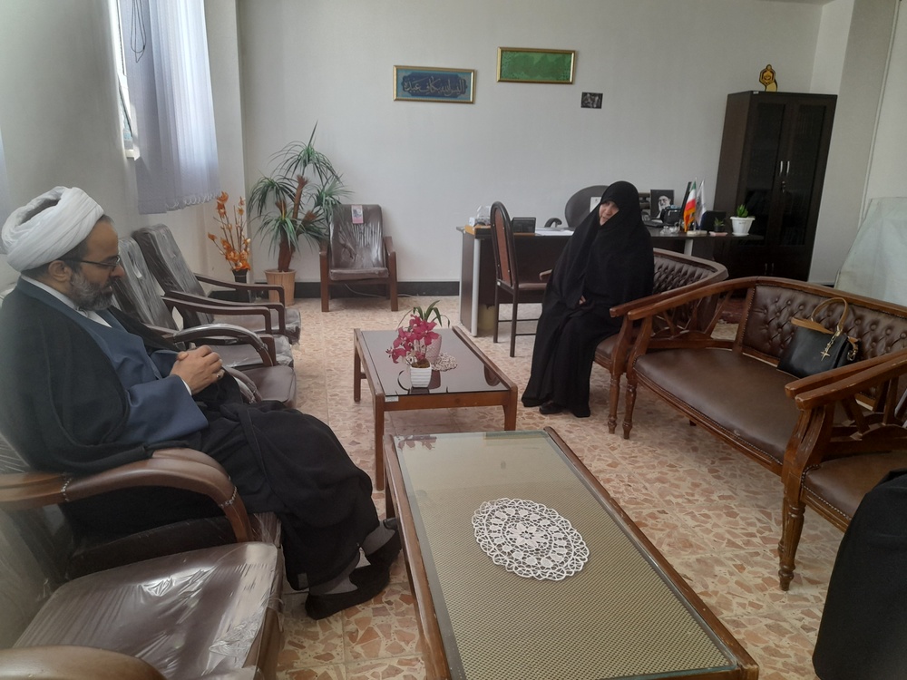 بازدید معاون پژوهش مرکز مدیریت حوزه‌های علمیه خواهران از ظرفیت‌های علمی حوزه علمیه ابهر