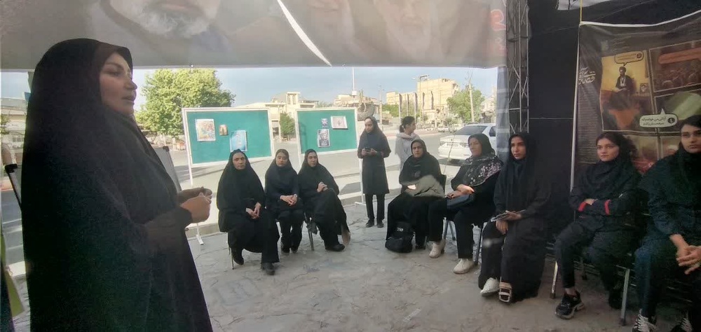 فعالیت‌های طلاب خواهر حوزه فاطمیه شهرستان الیگودرز در هفته چهاردهم جنگ تحمیلی سوم