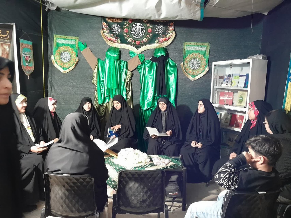 فعالیت‌های طلاب خواهر حوزه فاطمیه شهرستان الیگودرز در هفته چهاردهم جنگ تحمیلی سوم