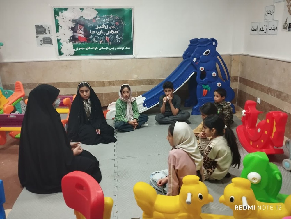 فعالیت‌های طلاب خواهر حوزه بنت‌الرسول شهرستان الشتر در هفته چهاردهم جنگ تحمیلی سوم
