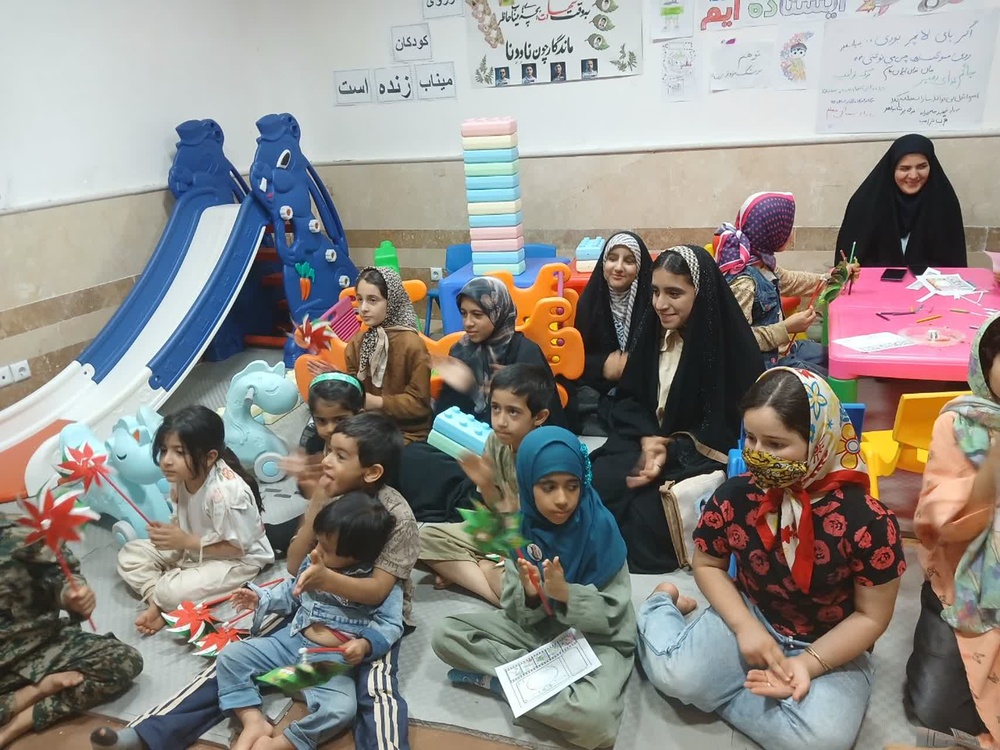 فعالیت‌های طلاب خواهر حوزه بنت‌الرسول شهرستان الشتر در هفته چهاردهم جنگ تحمیلی سوم