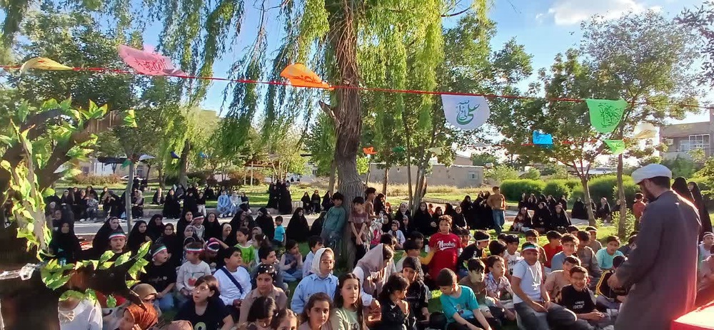 جشن باشکوه غدیر در کردستان؛ از موکب‌های مردمی تا برنامه‌های فرهنگی، تربیتی و اطعام ۱۰ هزار نفری