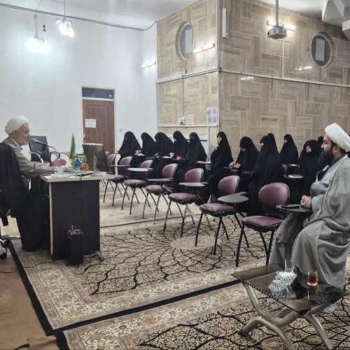 برگزاری نشست مدیران و معاونان مدارس علمیه خواهران استان قم