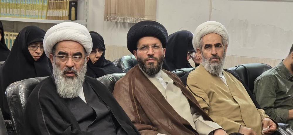 حجت‌الاسلام والمسلمین محمد کارگر شورکی در حضور حضرت آیت‌الله فاضل لنکرانی
