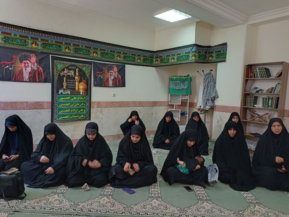 برگزاری مراسم عزاداری حضرت اباعبدالله‌الحسین علیه‌السلام در مدرسه علمیه معصومیه_ خرم‌آباد