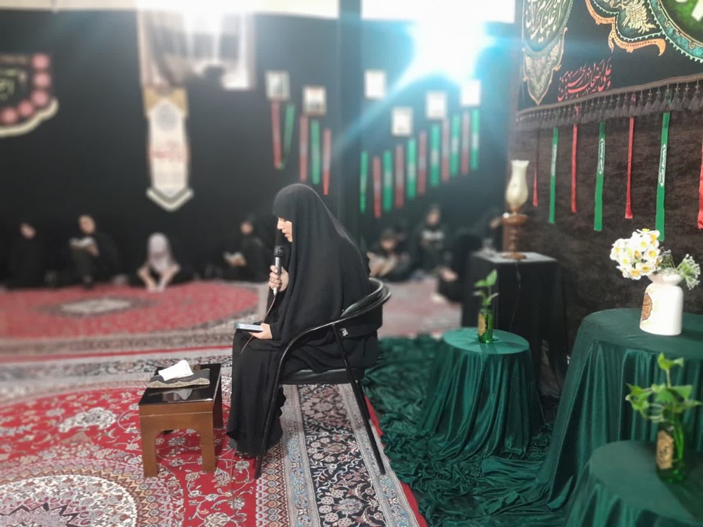 برگزاری مراسم عزاداری حضرت اباعبدالله‌الحسین علیه‌السلام در مدرسه علمیه فاطمه الزهرا سلام‌الله‌علیها_ کوهدشت