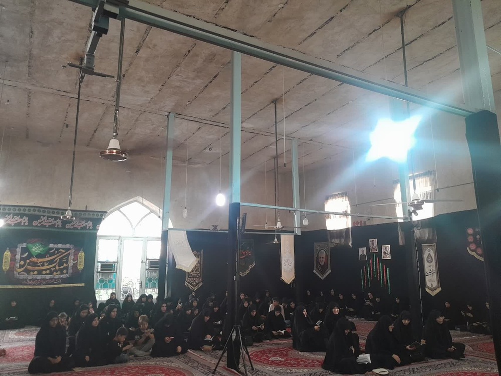 برگزاری مراسم عزاداری حضرت اباعبدالله‌الحسین علیه‌السلام در مدرسه علمیه فاطمه الزهرا سلام‌الله‌علیها_ کوهدشت