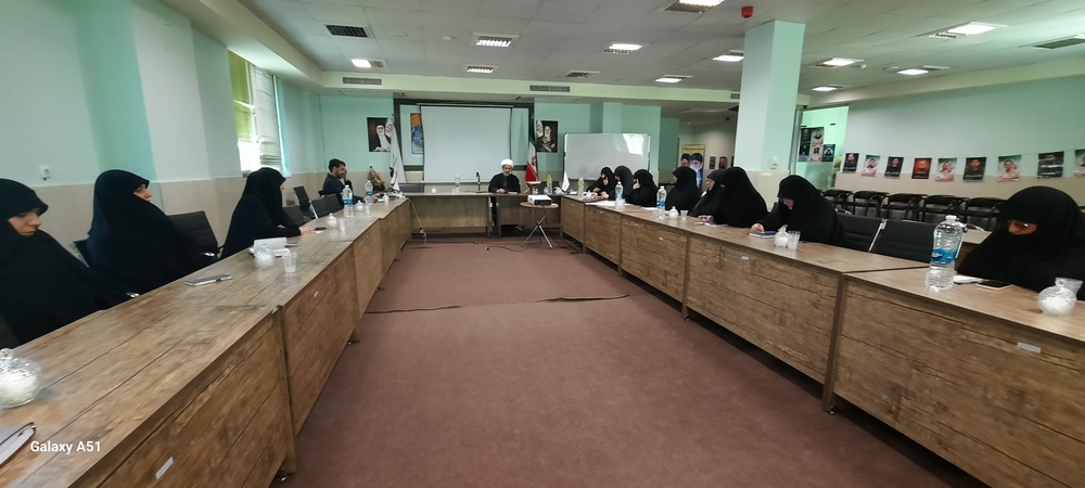 مدارس علمیه خواهران استان البرز در مسیر تربیت‌محوری