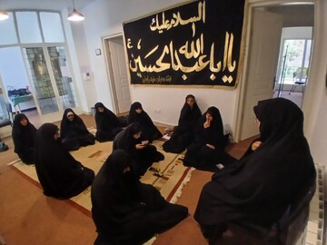 تشکیل کارگروه‌های تخصصی در هیئت دختران نوجوان مدرسه علمیه حضرت ولی‌عصر(عج)
