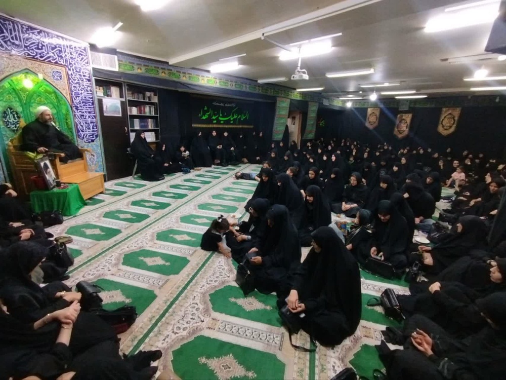 برگزاری سلسله نشست‌های معرفتی و عزاداری دهه اول محرم در شهرستان دورود