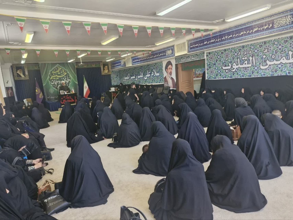 حضرت زینب(س) الگوی ماندگار صبر و پیامرسانی است