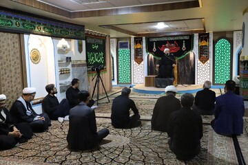 تصاویر/ مراسم عزاداری حسینی کارکنان مرکز مدیریت حوزه‌های علمیه خواهران در دهه اول محرم