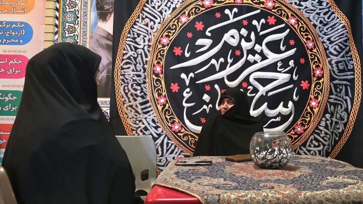بازدید امام جمعه سیرجان از فعالیت های مدرسه علمیه نرجسیه در ایام محرم