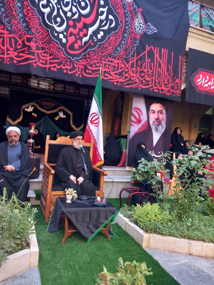نشست تخصصی تاسوعا و عاشورا؛ از وفاداری عباس(ع) تا قیام حسین(ع)