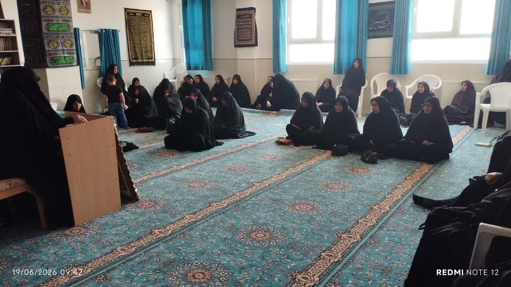 شرط اصلی یاری امام، پذیرش و التزام عملی احکام الهی است