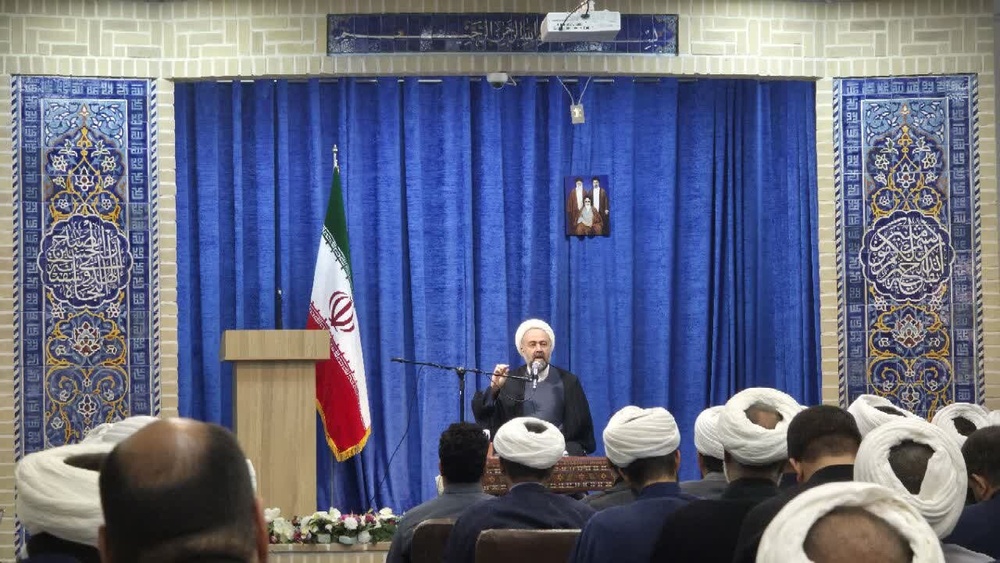 برگزاری همایش طلاب و فضلای شهر سیرجان