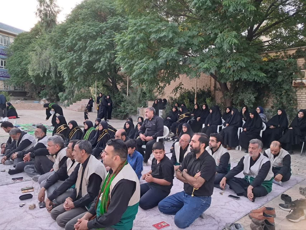 برگزاری مراسم عزاداری حضرت اباعبدالله‌الحسین علیه‌السلام در مدرسه علمیه معصومیه_ خرم‌آباد