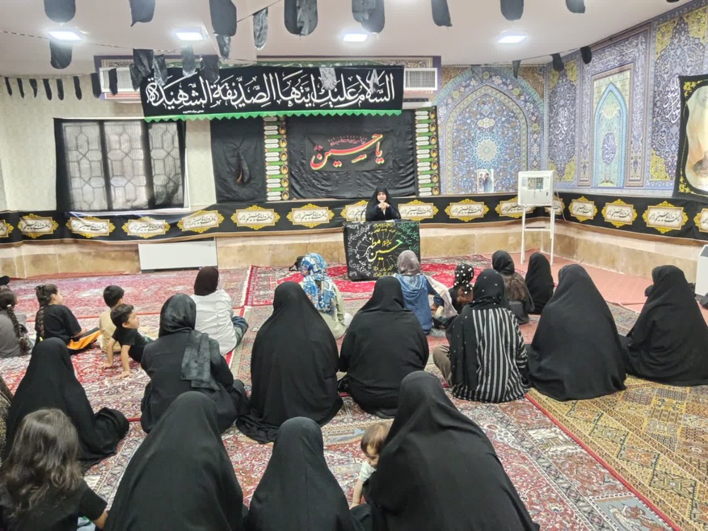 برگزاری مراسم عزاداری حضرت اباعبدالله‌الحسین علیه‌السلام در مدرسه علمیه ریحانه‌الرسول سلام‌الله‌علیها_ نورآباد