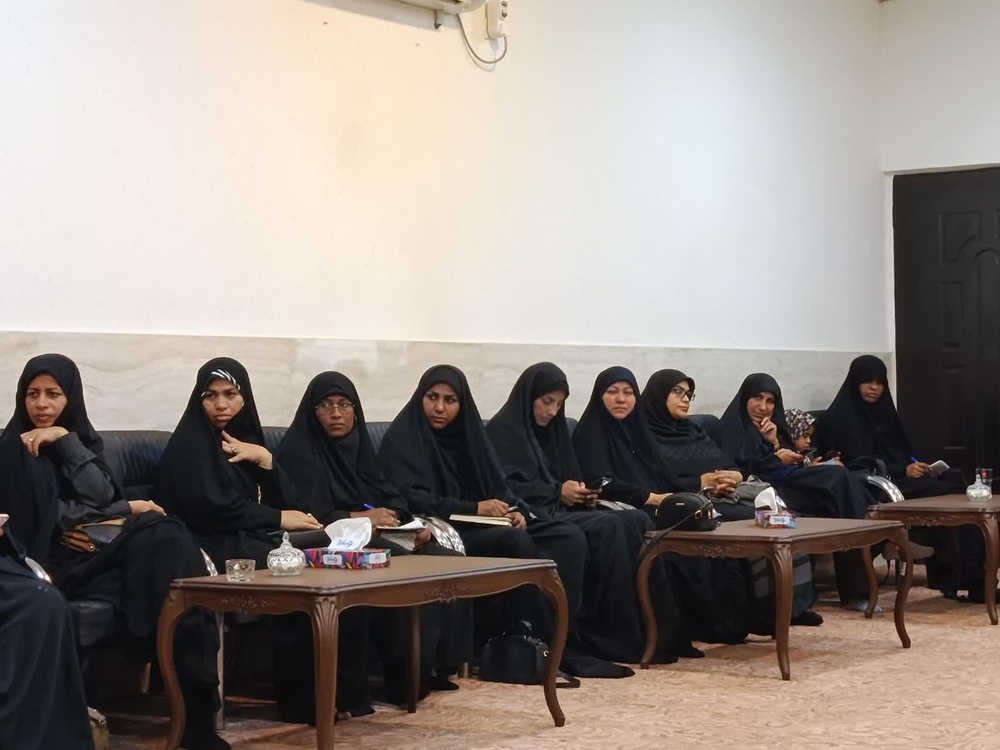 شبکهسازی مؤمنانه؛ مسیر تمدنسازی بانوان در گفتمان عاشورا با الگوی حضرت زینب(س)