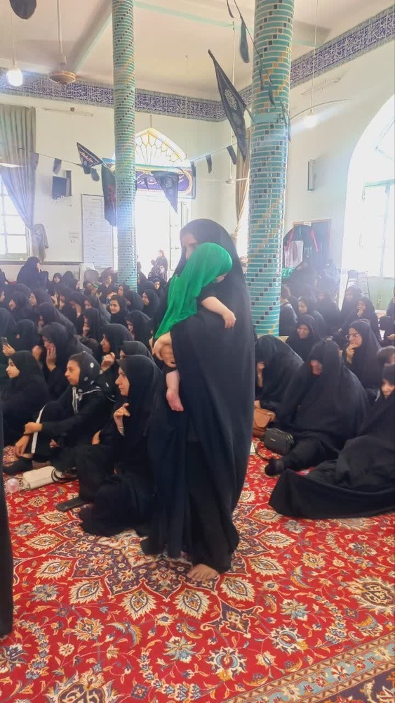 مراسم بزرگداشت مقام علی اصغر(ع) و شیرخوارگان حسینی