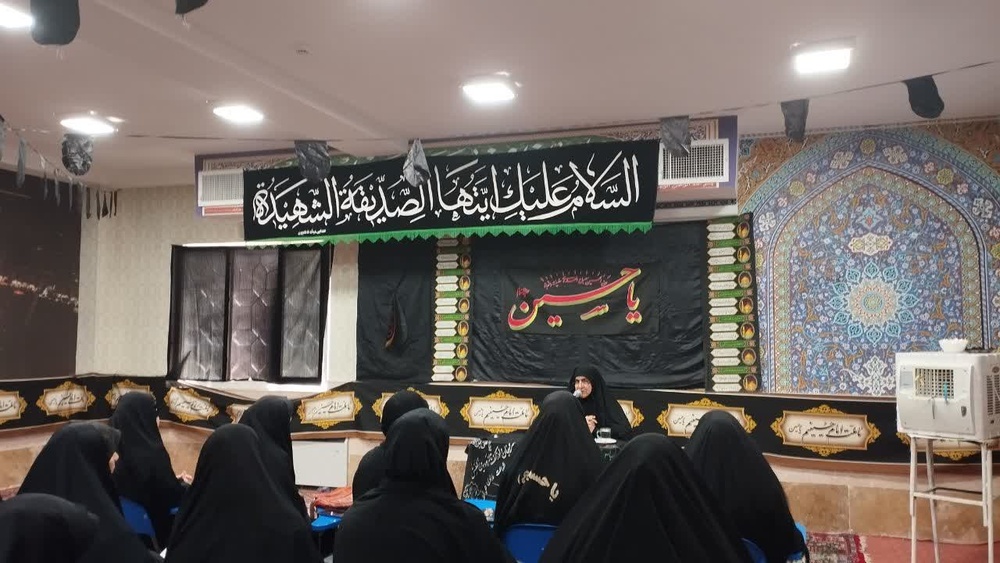 تبیین «مدیریت بحران» در سیره حضرت زینب سلام‌الله‌علیها در نشست پژوهشی مدرسه علمیه نورآباد