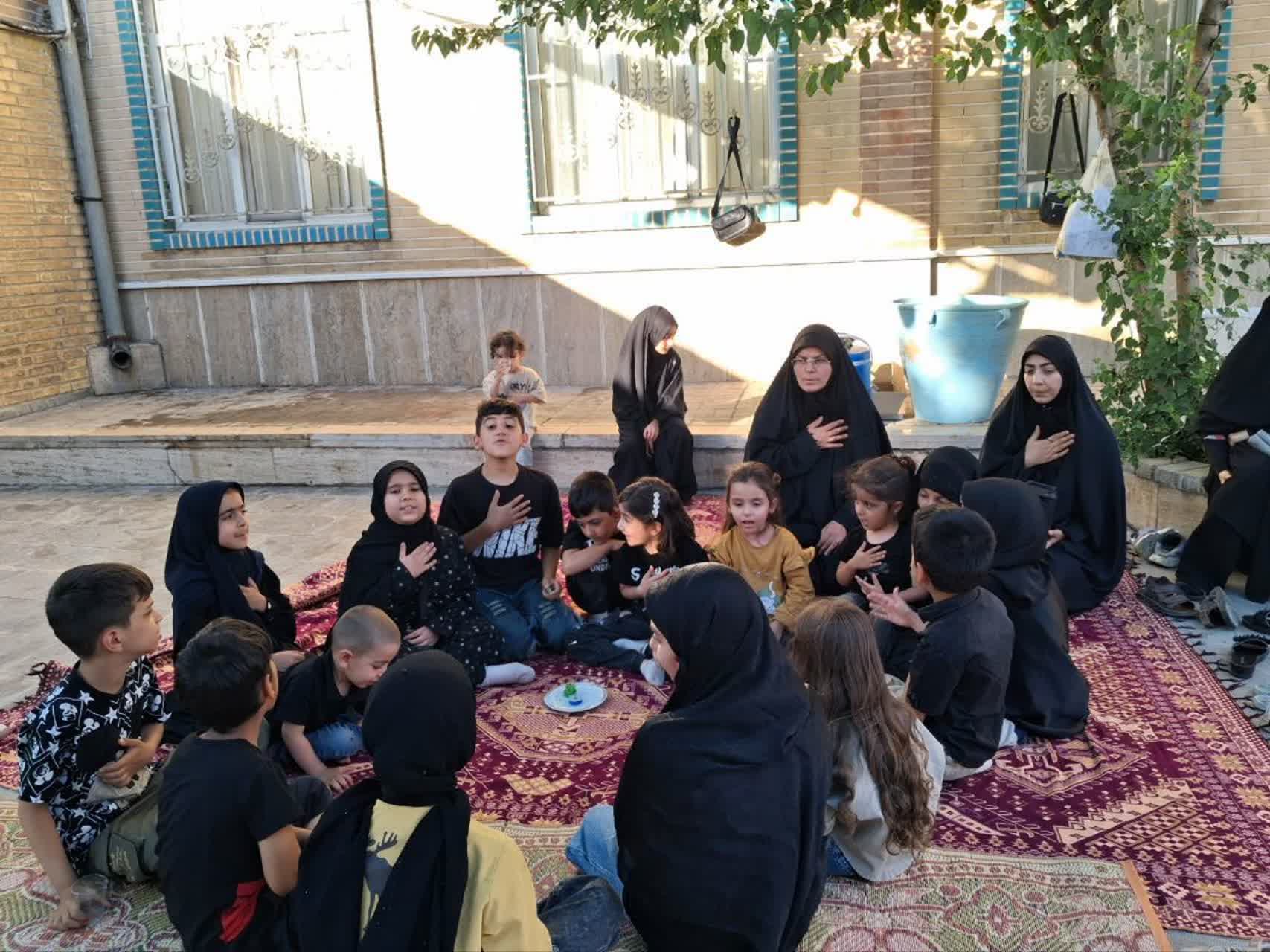 تبیین سنت‌های الهی در ابتلا و نصرت مؤمنین در مراسم شهادت امام سجاد علیه‌السلام در مدرسه علمیه حضرت زهرا سلام‌الله‌علیها_ شهرستان دورود