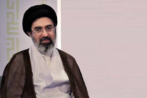 پاسخ رهبر معظم انقلاب به نامه بیعت مدیران مدارس علمیه خواهران استان تهران