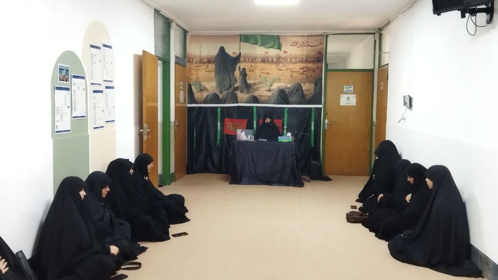 حضرت زینب(س) با نگاه توحیدی عاشورا را جاودانه کرد
