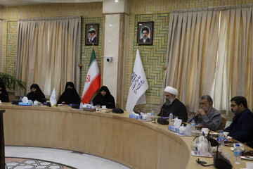 نشست هم‌اندیشی