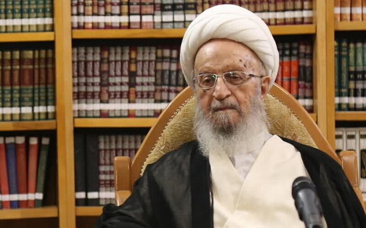 امت اسلامی وظیفه خود در خونخواهی رهبر شهید را دنبال کند