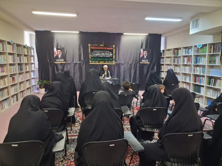 تبیین «کنشگری ارتباطی» حضرت زینب (س) در نهضت عاشورا؛ الگویی برای مدیریت روایت‌ها در عصر بحران