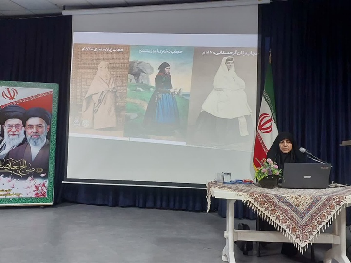 برگزاری ششمین پیش‌نشست همایش ملی «بانوی کُرد» در قروه با محوریت تبیین الگوی عفاف و حجاب