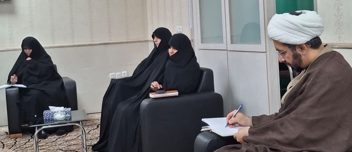 بررسی مسائل و ظرفیت‌های مدرسه علمیه نرجس خاتون(س) شهریار در دیدار با مدیر حوزه علمیه خواهران استان تهران