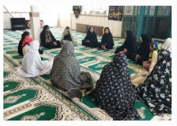 فعالیت تبلیغی طلاب لرستانی در محافل خانگی محلات شهر و روستا