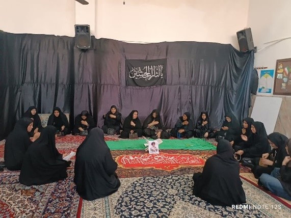 فعالیت تبلیغی طلاب لرستانی در محافل خانگی محلات شهر و روستا